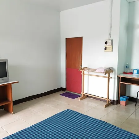 Taweesub Resort